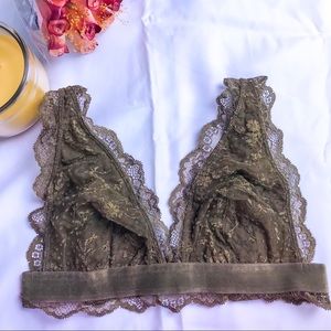 Victoria's Secret Intimates & Sleepwear - Victoria’s Secret Dot Mesh Velvet Plunge Bralette Victoria's Secret Intimates & Sleepwear - Victoria’s Secret Dot Mesh Velvet Plunge Bralette